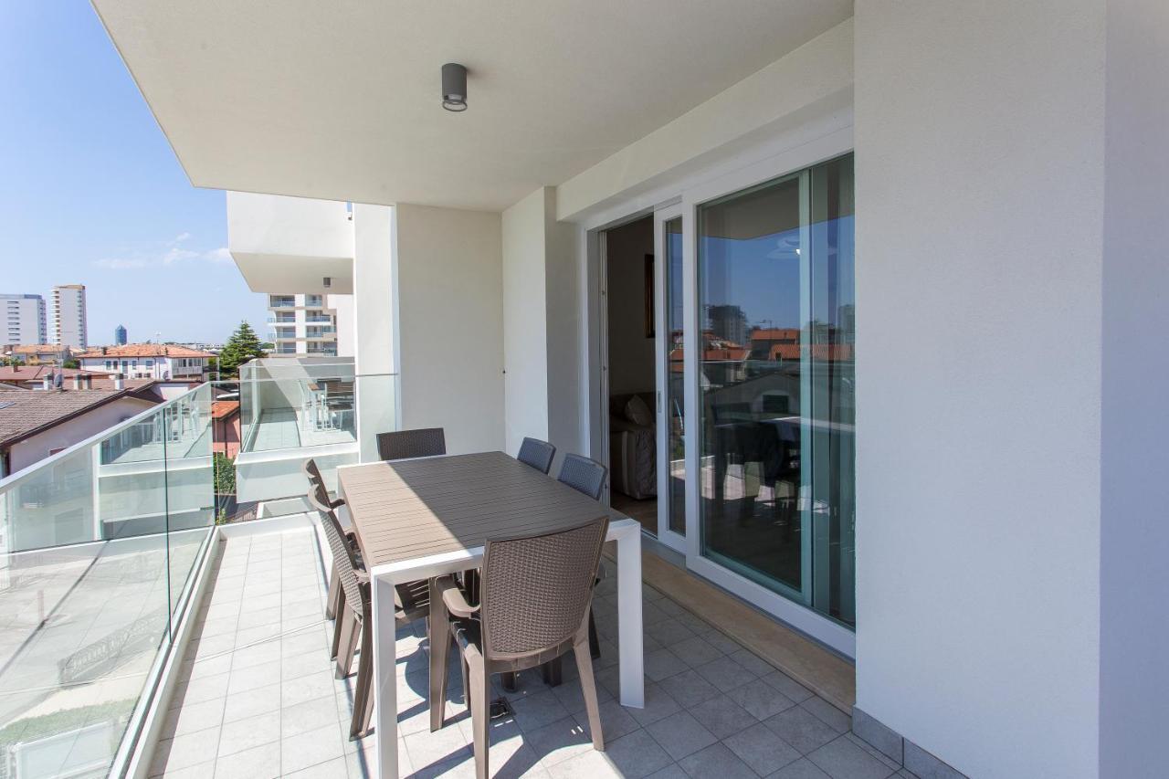 Immobiliare JVL - Vm2 Apartment Lido di Jesolo Exterior foto